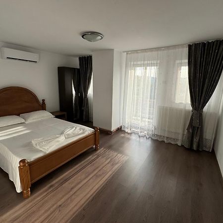 Апартаменты Cazare Vila Maria Куртя-де-Арджеш Экстерьер фото